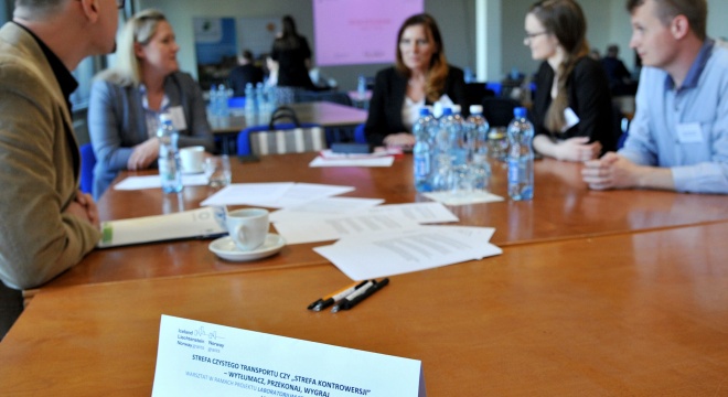 Do not make decisions that impact peoples’ lives without their involvement – when it comes to LEZs too. Communication workshop